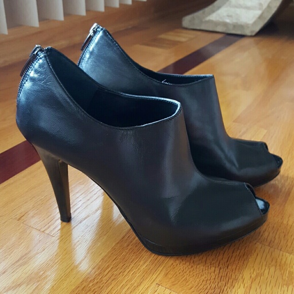 Nine West Peep Toe Shootie
