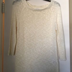 Light weight sweater