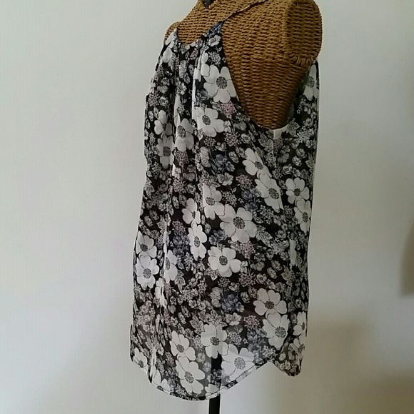 GiveawauANN TAYLOR floral sleeveless blouse top XS - Picture 3 of 4