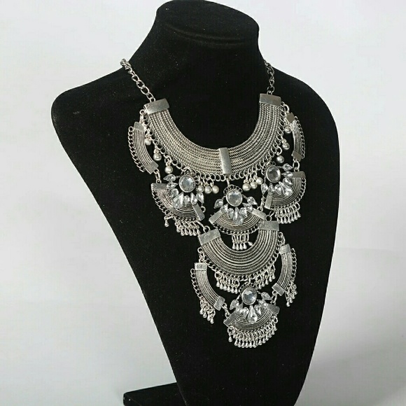 "Goddess" Bib Statement Necklace - Picture 2 of 4