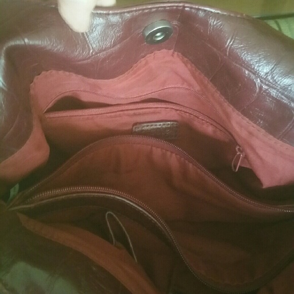 GORGEOUS NICOLE HOBO SATCHEL - Picture 3 of 4