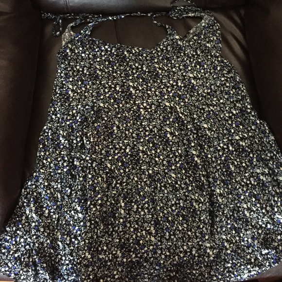 Blue white green flower patterned dress