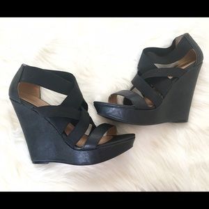 Chinese Laundry Wedges