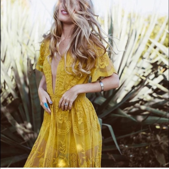 Chloe lace romper dress - Picture 4 of 4