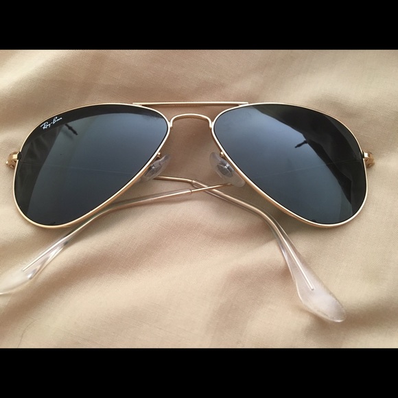 Ray-Ban Accessories - 💟SOLD 8-26-16 Authentic Ray Ban aviator sunnies