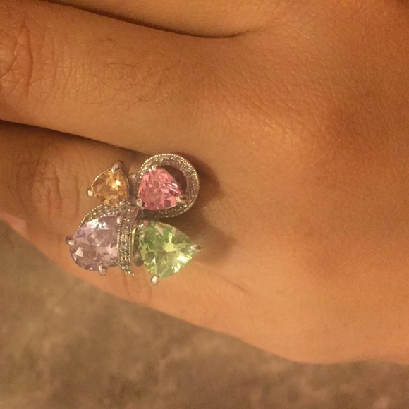 Beautifull ring - Picture 2 of 2