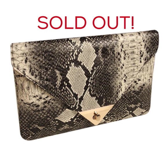 ONLY ONE LEFT!!! Snake Skin Envelope Clutch - Picture 2 of 5