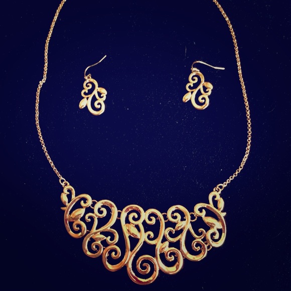 Matching Necklace & Earrings