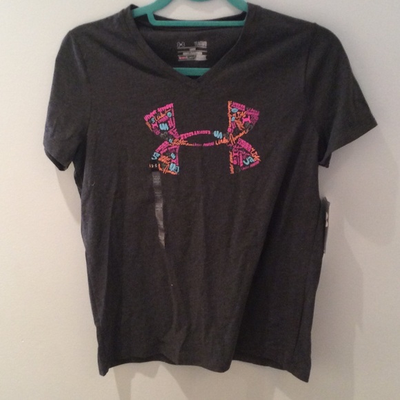 Grey Under Armor Graphic Short Sleeve shirt