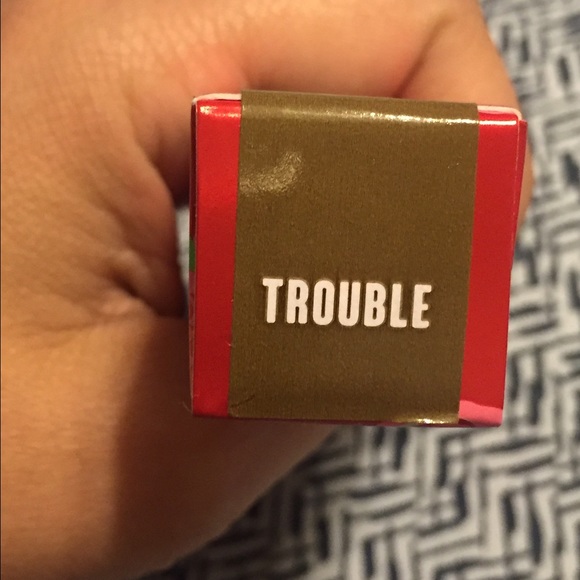 lime crime liquid lipstick velvetine  Trouble