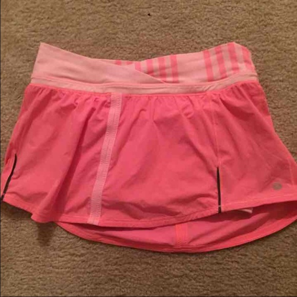 Hot pink lululemon skirt 6