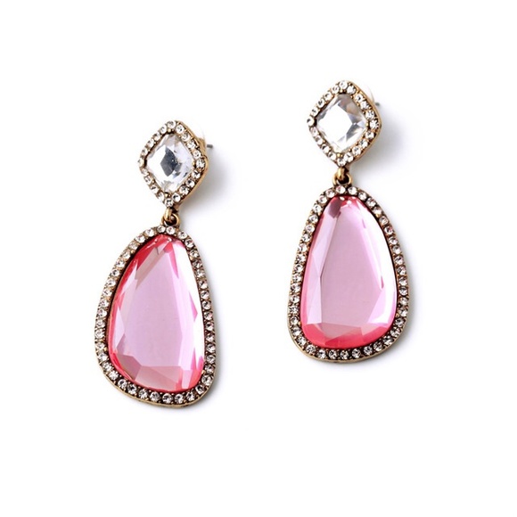 Last Pair!! 💟Pretty In Pink Earrings - Picture 1 of 2