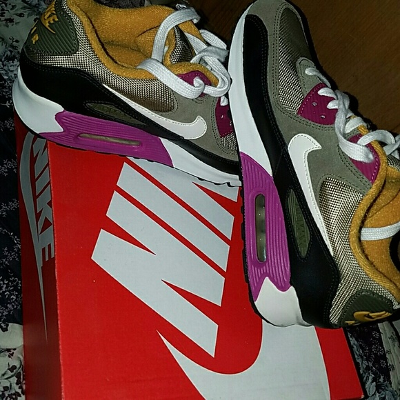 Nike Air Max 90 bamboo sail olive