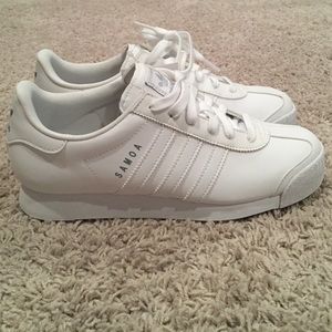 Adidas Samoa tennis shoes