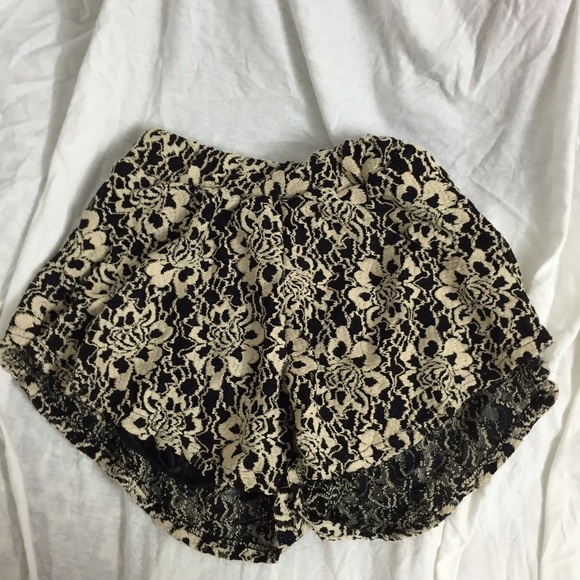 Brandy Melville shorts