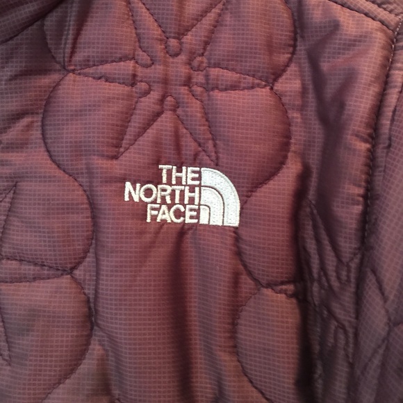 North face jacket - Picture 2 of 4