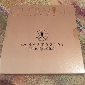 Anastasia Glow Kit