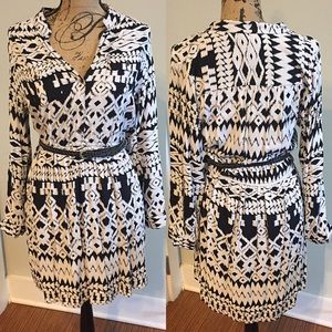 B+W Geometric Belt Dress