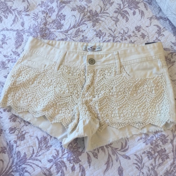 🚫 SOLD 🚫Hollister low rise shorts - Picture 1 of 4