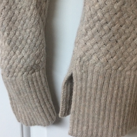 Loft Neutral Sweater Size S - Picture 3 of 4