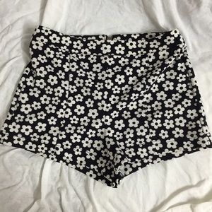 f21 floral shorts