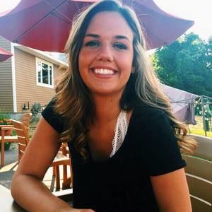 Meet your Posher, Liana