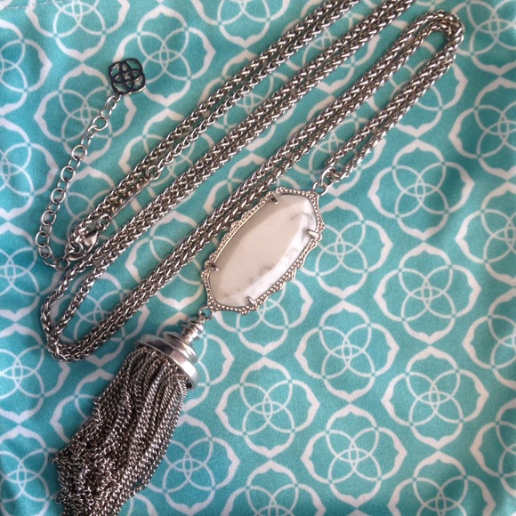 White Howlite Everly