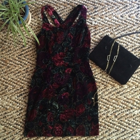 Vintage Dresses & Skirts - 90's Velvet Cocktail Dress 🍷