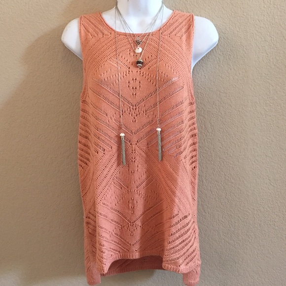 Tops - Peach Crochet Tank