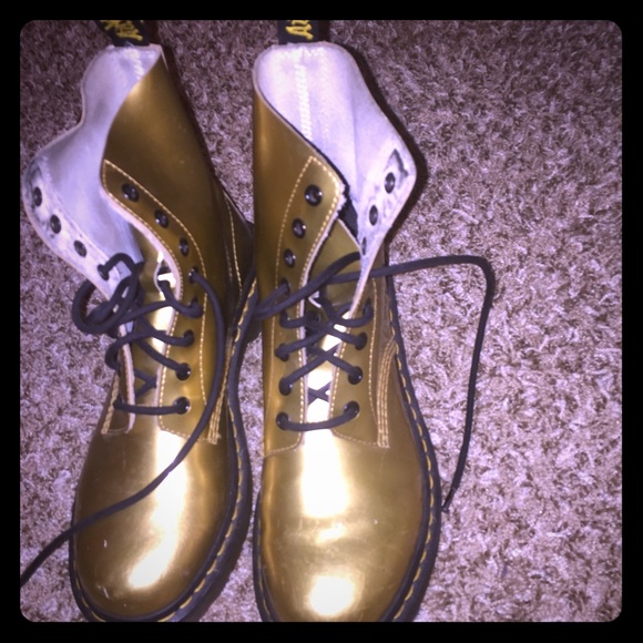 Dr. Martens