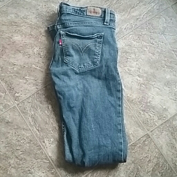 Levi skinny jeans - Picture 1 of 1