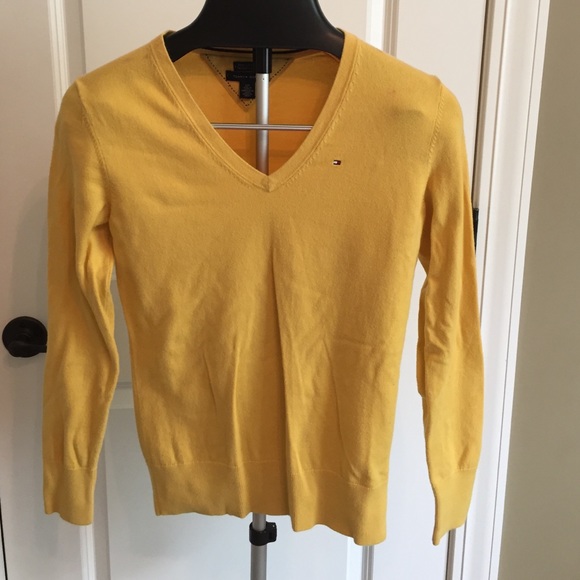 Yellow V-neck Tommy Hilfiger sweater
