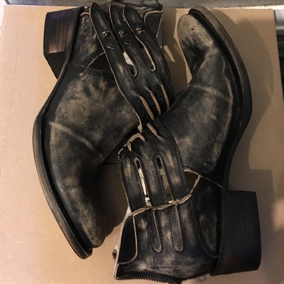 FREEBIRD ANKLE BOOT - PRICE IS FIRM - Picture 2 of 2