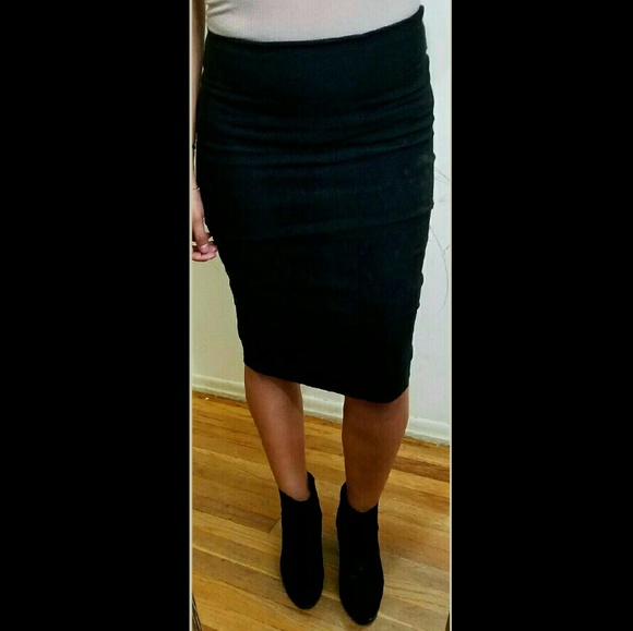 🌺BOGO🌺 STRETCHY PENCIL SKIRT - Picture 2 of 4