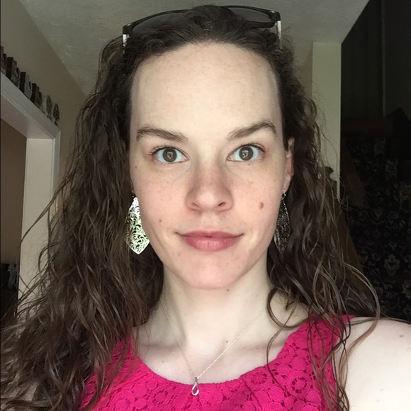 Meet your Posher, Molly - Picture 1 of 1