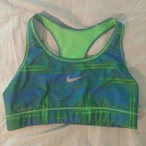 Nike sports bra size S