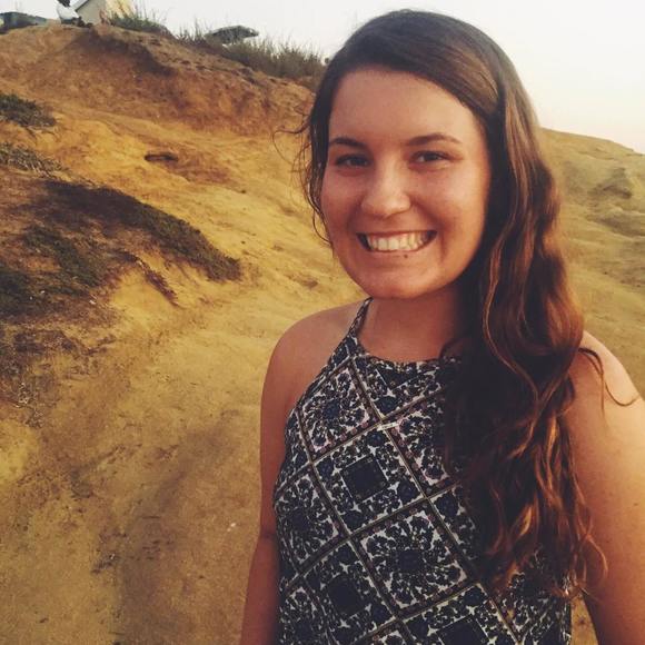 Meet your Posher, Emilie - Picture 1 of 1