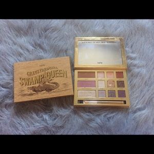 Grav3yardgirl makeup palette