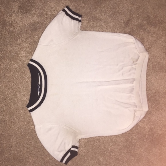 cropped shirt