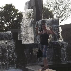 Meet your Posher, Leah