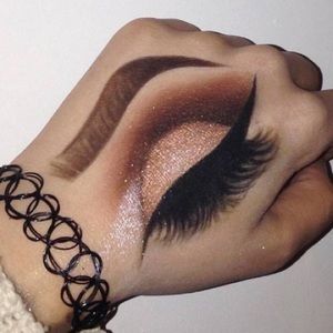 Meet your Posher, Miya