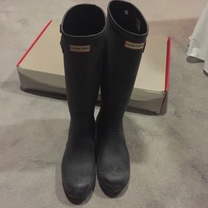 Black Hunter boots