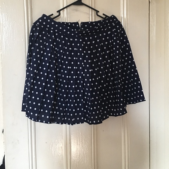Polka dot pleaded skirt