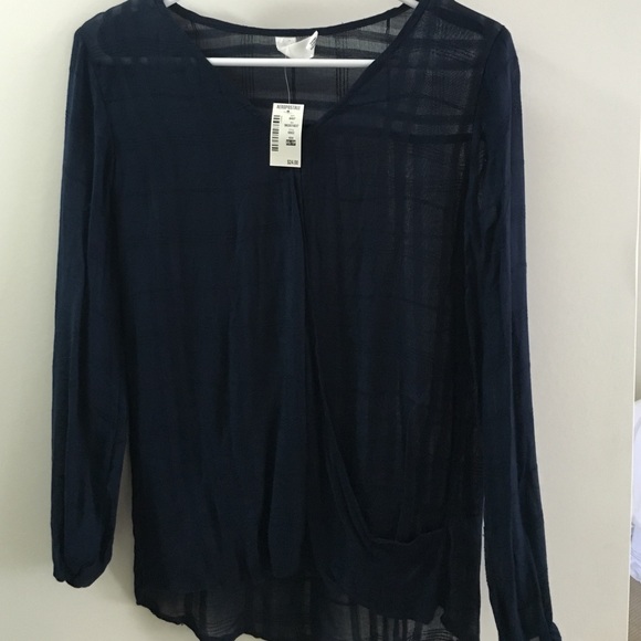 Navy crossover long sleeve