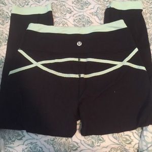 Lululemon crops