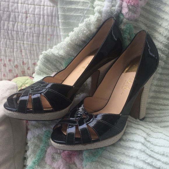 Cole Haan Nike heels black and linen Sz 9.5