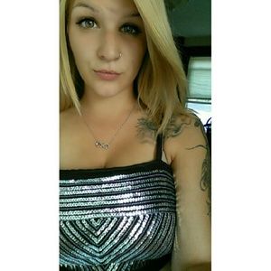 Meet your Posher, Sabrina