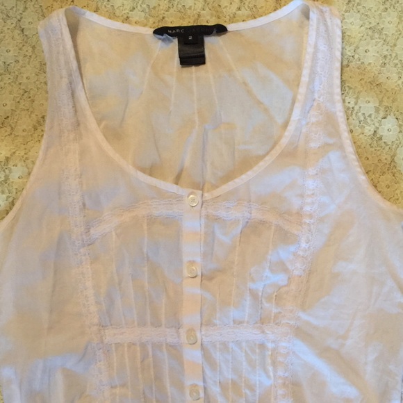 Marc Jacobs sleeveless lace trimmed blouse