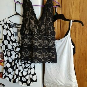 Set of 4 amazingly slimming size 14 tops.
