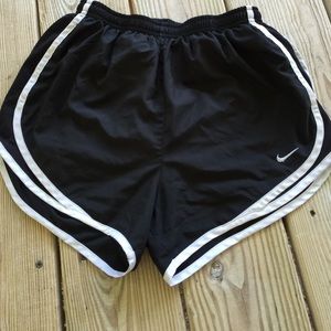 Black Nike shorts